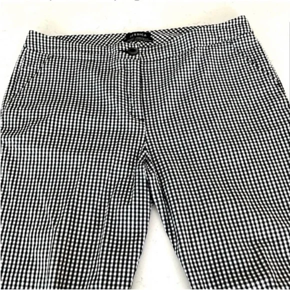 Cropped Pants - Picture 4 of 7